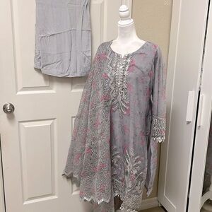 Pakistani Indian shalwar kameez beautiful embroidery with lace in gray color 382